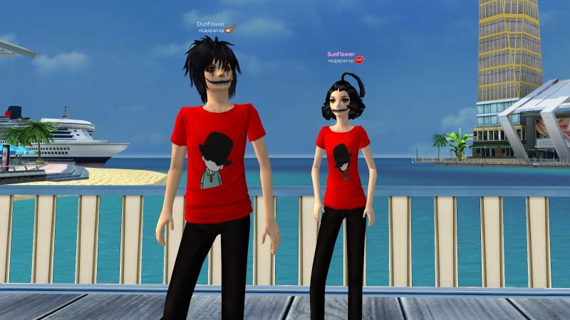 Файл:Красная футболка Реддиш.jpg